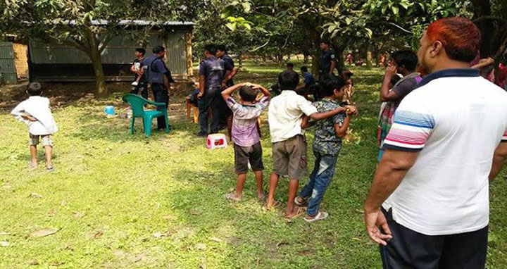 শিবগঞ্জের সন্দেহভাজন জঙ্গি আস্তানায় নিস্ফল অভিযান