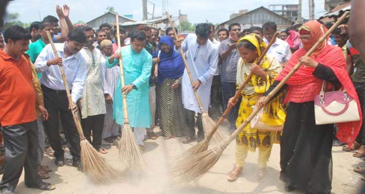 মেহেরপুর পৌরসভার উদ্যোগে পরিস্কার পরিচ্ছন্ন অভিযান