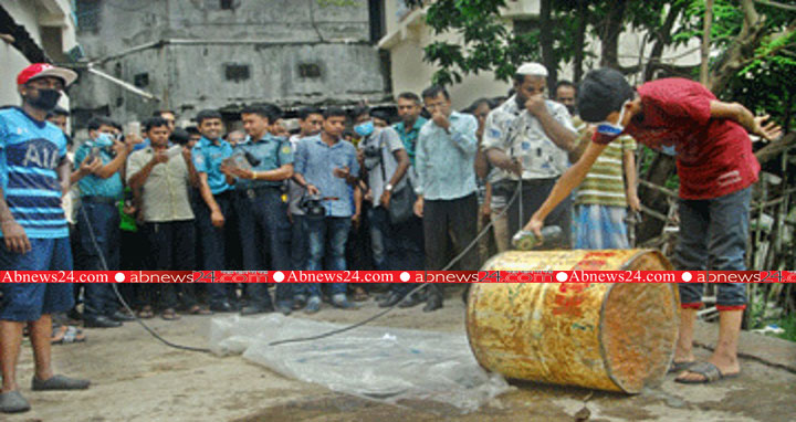 আশুলিয়ায় ড্রামের ভেতর থেকে নারীর ৩৫ টুকরা মরদেহ উদ্ধার