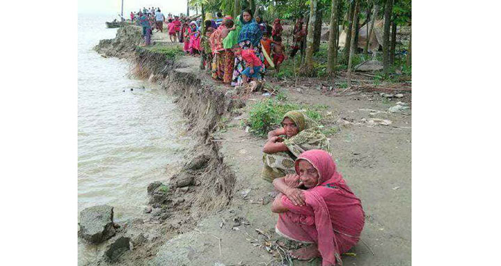 বাউফলে তেতুঁলিয়া নদীর ভাঙনে দিশেহারা নদী তীরবর্তী পরিবার