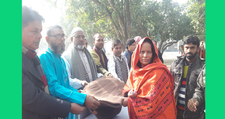 গোদাগাড়ীতে জনকল্যাণ সামাজিক পরিষদের উদ্যোগে শীতবস্ত্র বিতরণ