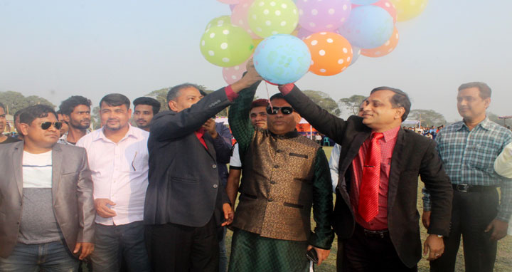 নরসিংদীতে পলাশ উপজেলা গোল্ডকাপ ফুটবল টুর্ণামেন্ট শুভ উদ্বোধন