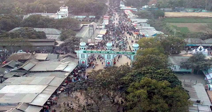 হাজার হাজার জাকেরানদের পদচারণায় মুখরিত বিশ্ব জাকের মঞ্জিল