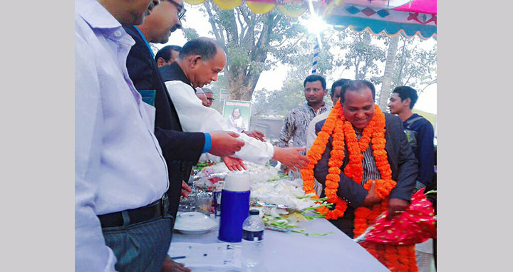 বোদায় আড়াই হাজার নেতা-কর্মীর আওয়ামী লীগে যোগদান