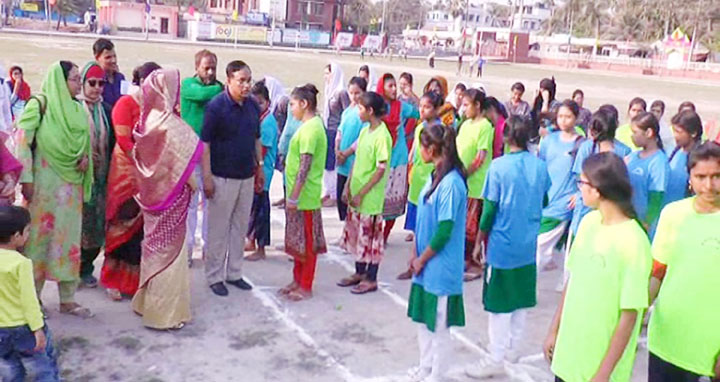 ভোলায় জেলা পরিষদ চেয়ারম্যান মহিলা ক্রীড়া প্রতিযোগীতার উদ্বোধন