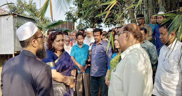 সদরপুরে ইউনিয়ন পরিষদের জায়গা পরিদর্শন