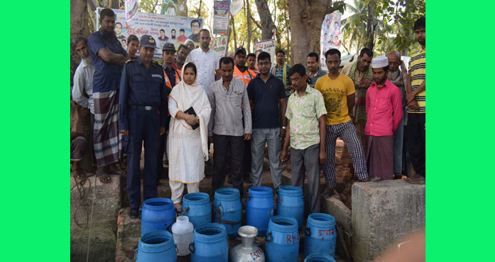 কাউখালীতে ৫০ লক্ষ টাকার চিংড়ির রেনু পোনা জব্দ