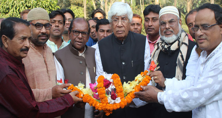 কালিহাতীতে মির্জা জলিলের সাথে আ.লীগের নেতাদের মতবিনিময়