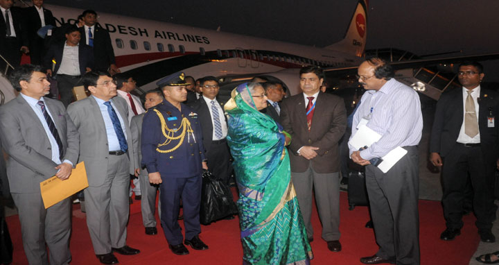 দেশে ফিরলেন প্রধানমন্ত্রী শেখ হাসিনা