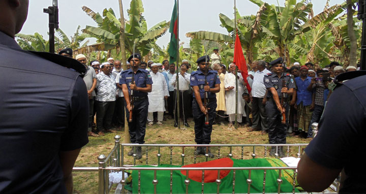 দৌলতপুরে মুক্তিযোদ্ধা মুনসুর আলীর ইন্তেকাল