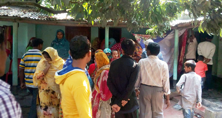 ঠাকুরগাঁওয়ে গৃহবধূর ঝুলন্ত লাশ উদ্ধার