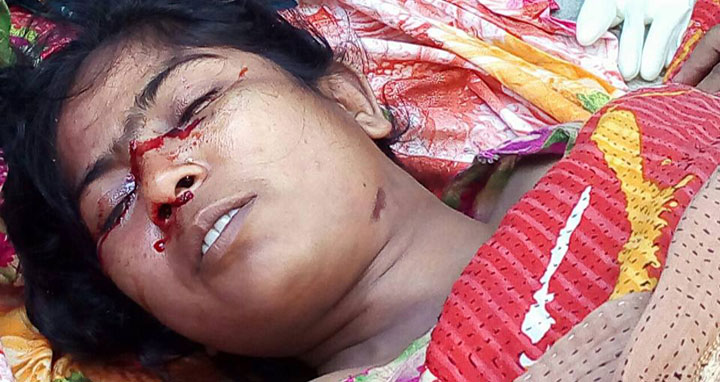 শার্শার পল্লীতে যৌতুকের দাবিতে স্ত্রীকে পিটিয়ে হত্যা