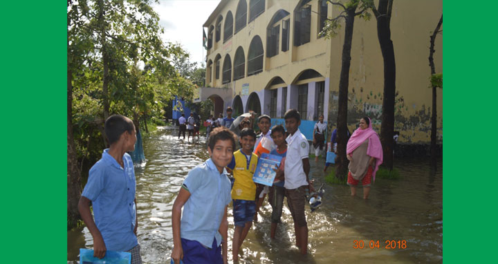 মুন্সীগঞ্জে জলাবদ্ধতায় বিদ্যালয়ের শিক্ষা কার্যক্রম ব্যাহত